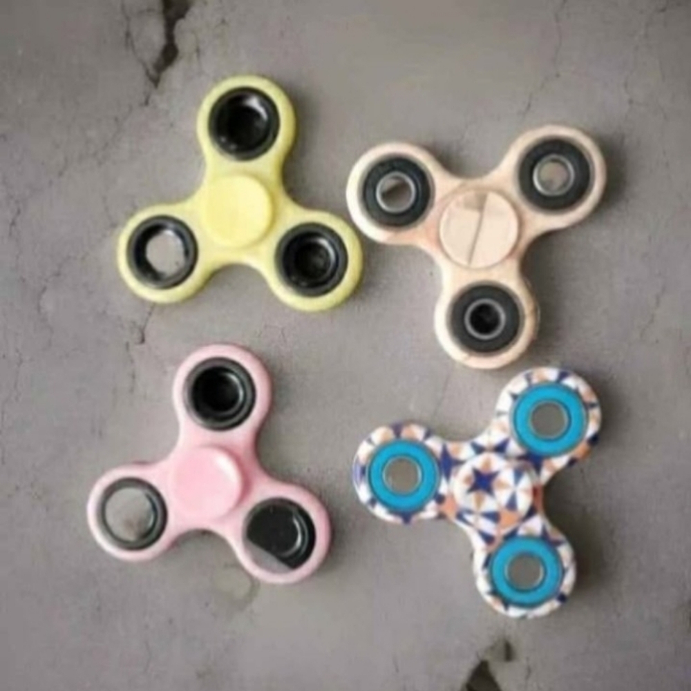 Kids Fidget Spinner Toy - Pink, Yellow, Beige, Patterned